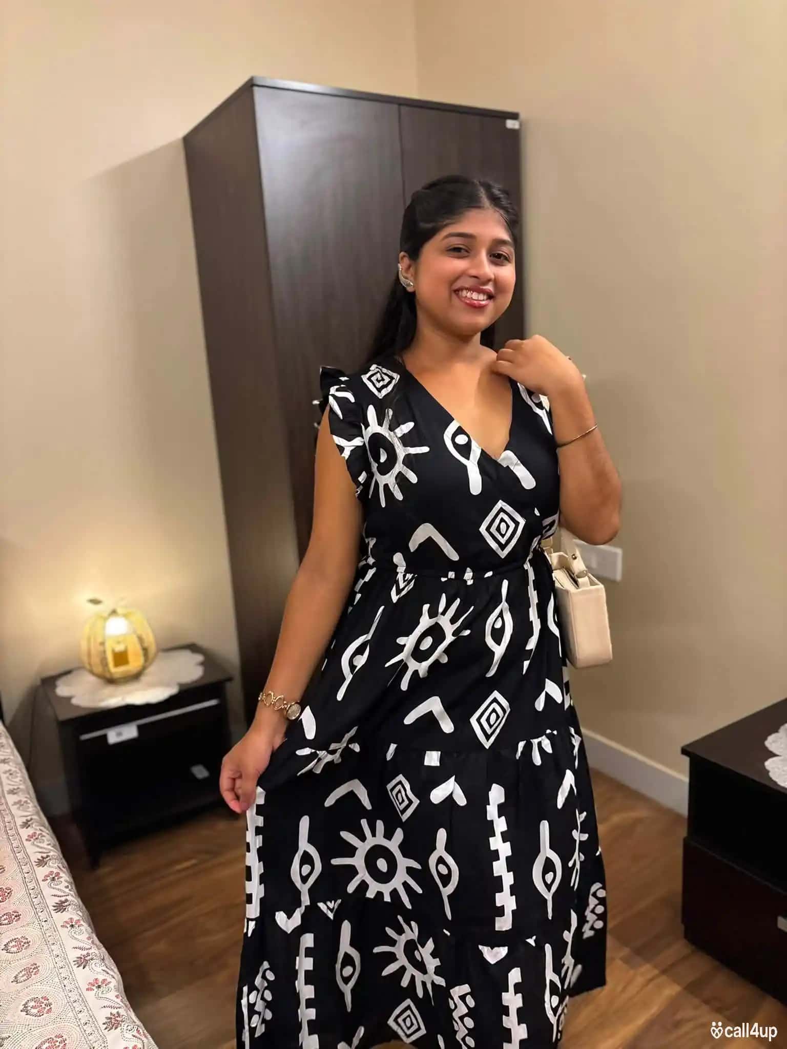 Sabse heavy sabse sundar girl available denge ham 371488
