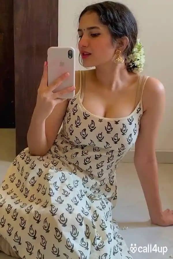 High profile college girl VIP modal top model independent girl available anytime service 10000023