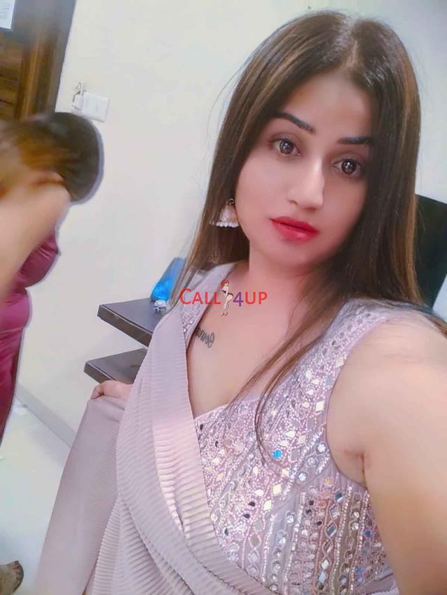 Full hand to hand cash payment service top class high profile college girl 9722