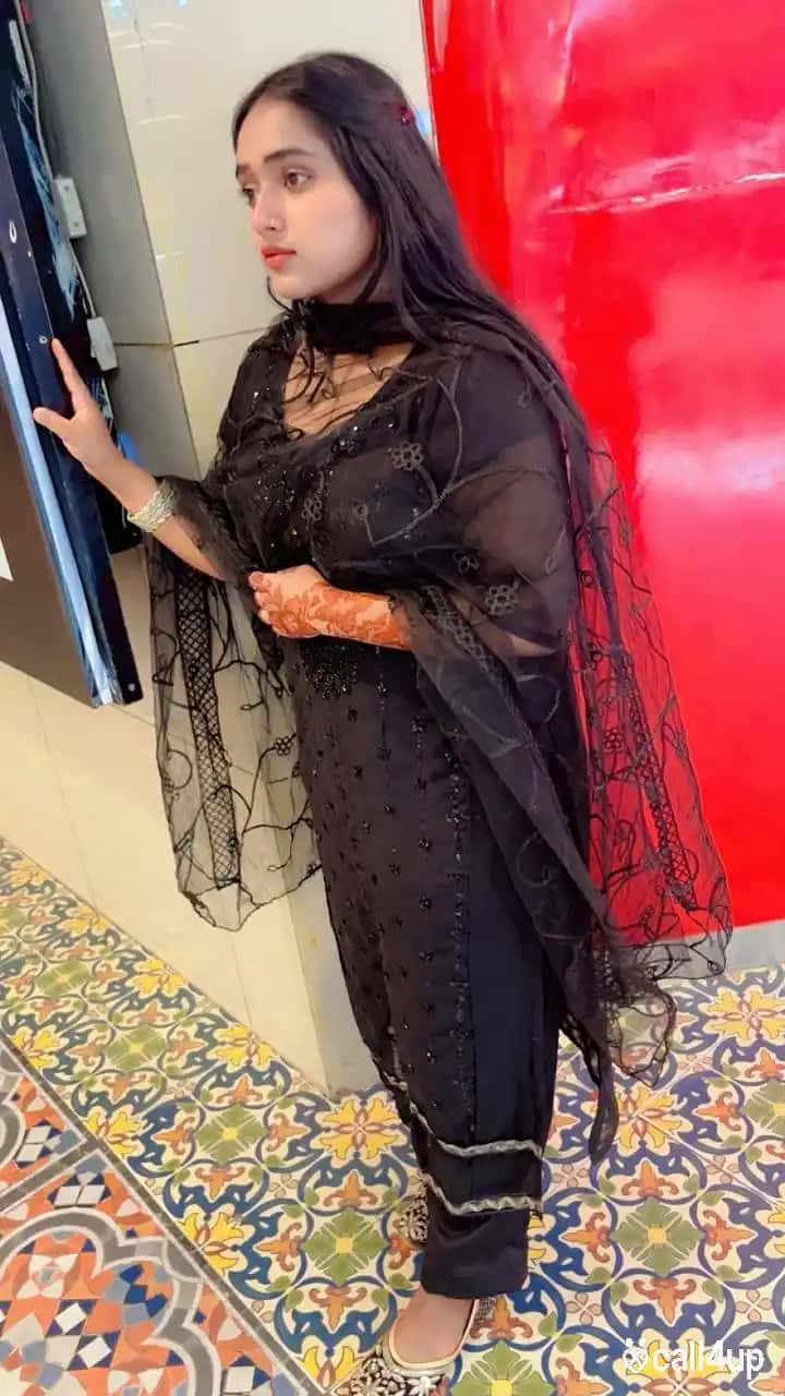 Nisha 367496