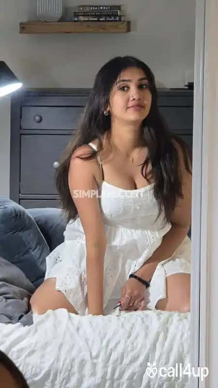 Jedu hai madam ka number bhejsh hai ya 385776