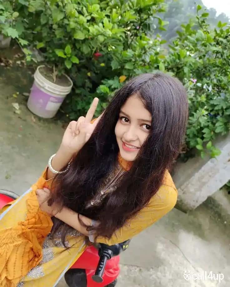VIP LOW COST ONLY GENUINE SERVICE HOME AND HOTEL me hi to karo 380665
