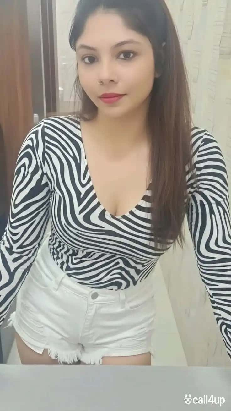 Deoria call girl essort service 359090
