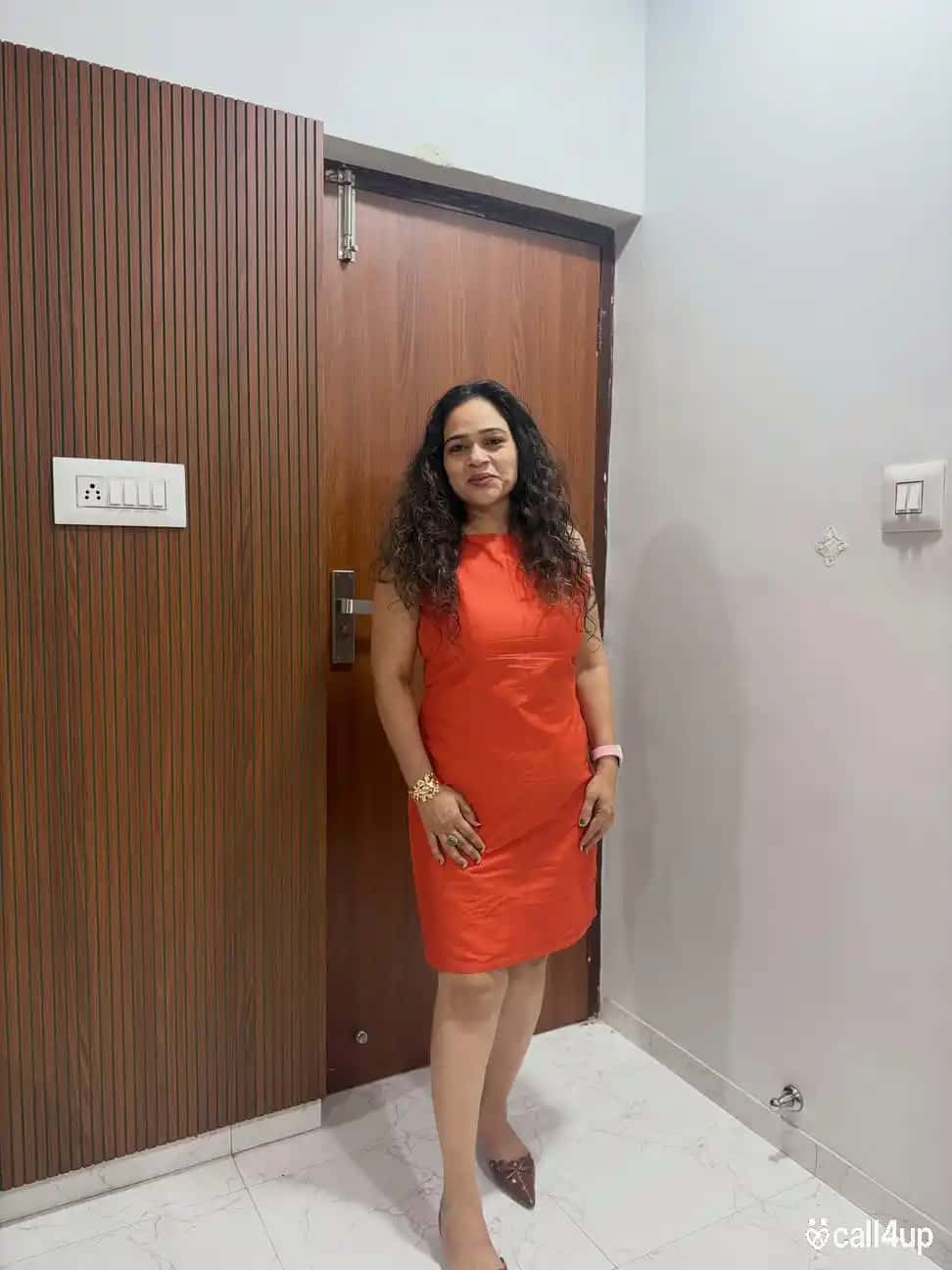 DEORIA CASH WELL EDUCATED GIRL MEET ANY TIME 371513