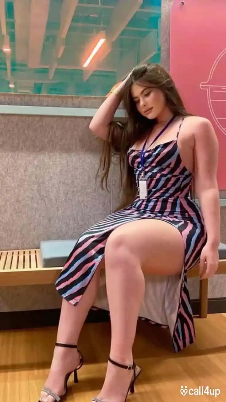 Amazing night life with gorgeous Escorts in India 390052