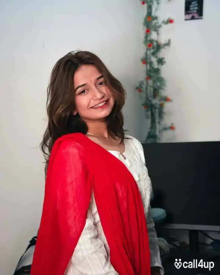Gwalior call girls 360794