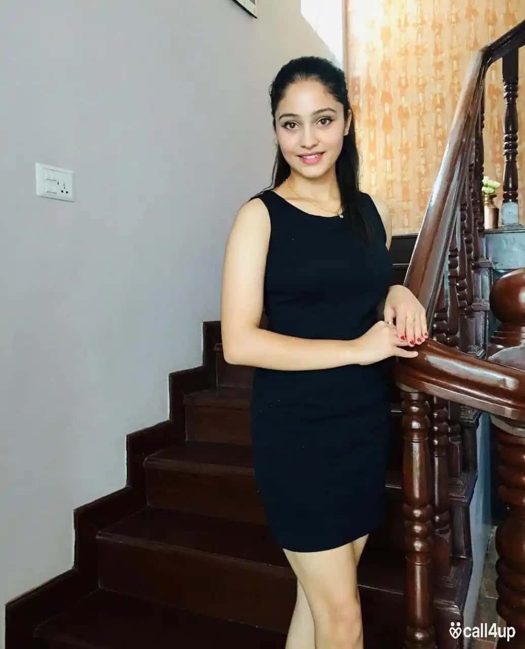 HubliBestlowpricecall me hotel serviceehuvhrh 372439