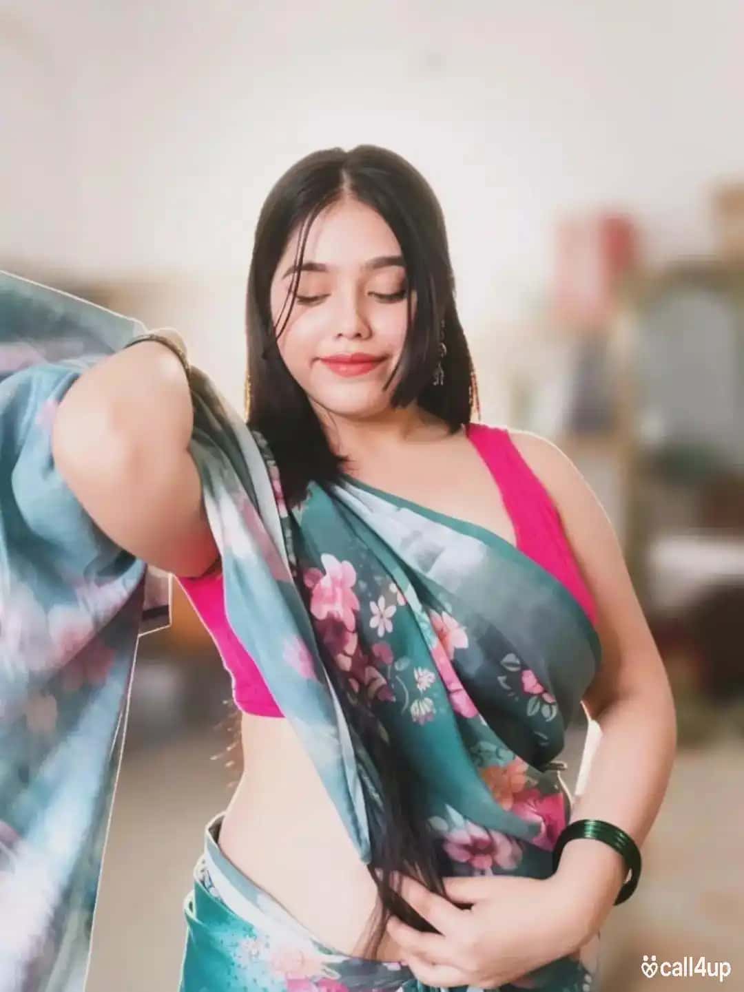 Kashipur Neha 372677