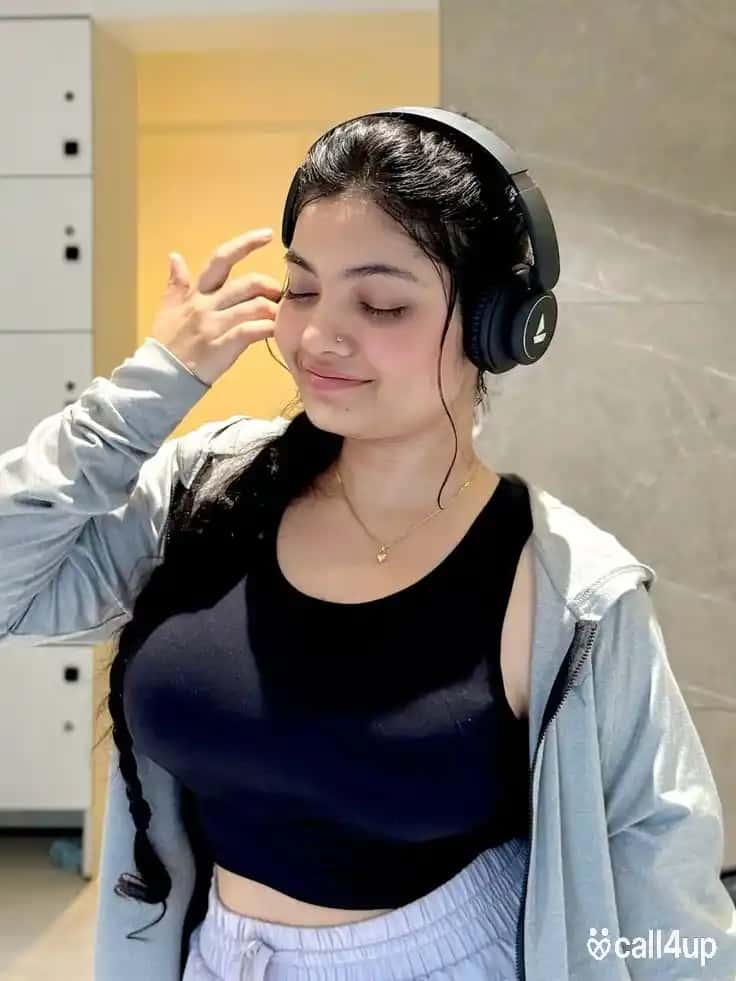 Muktsar call girl 367235