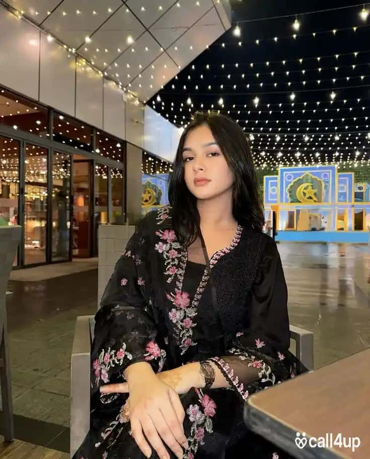 Noida jjhhgf 364032