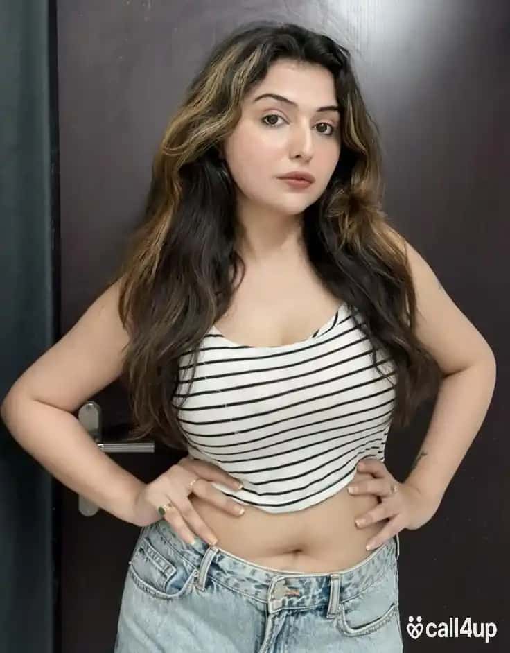 Escort service saharsa 366105
