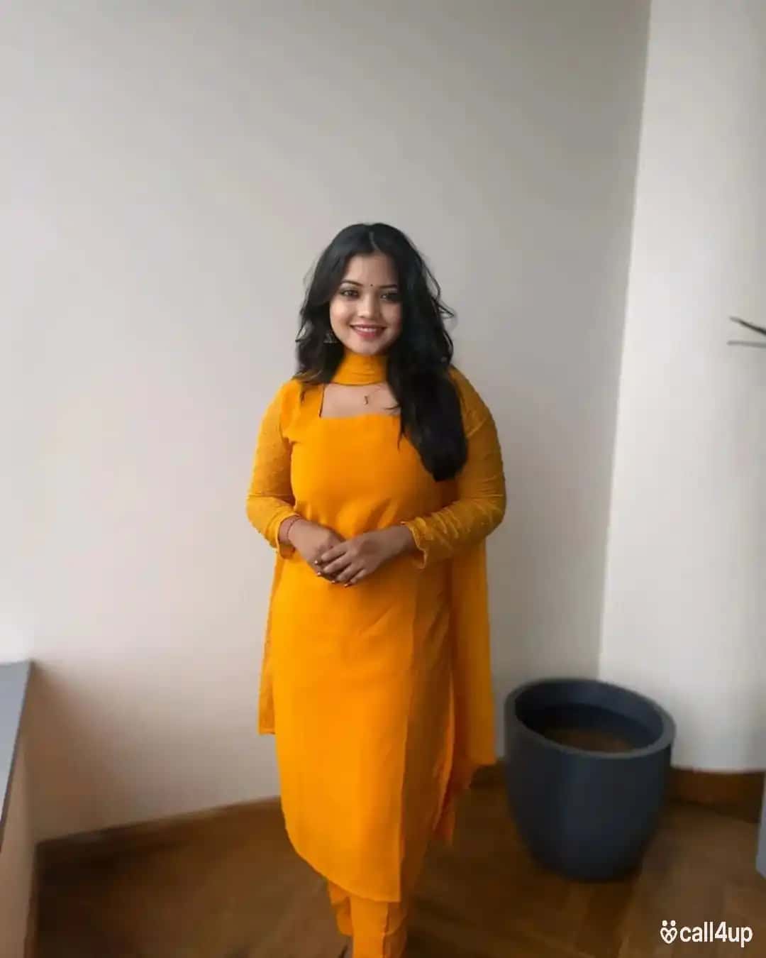 Udaipur call girl escort service in genuine T G 370446