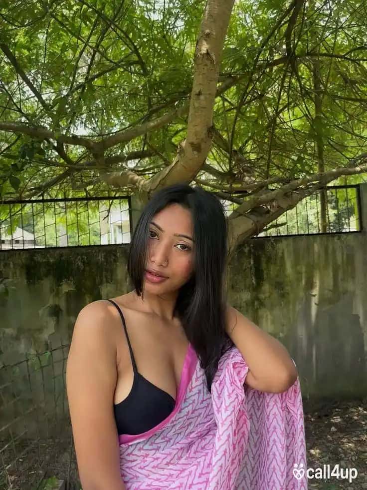 Escort service ulhasnagar 366420