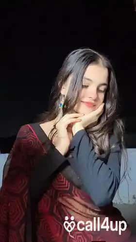 Dhjs hai madam ka number bhej ur mum also 372385
