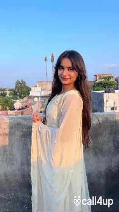 Wardha Maharashtra call girl escort service located in 375714